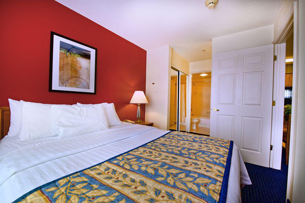 Residence Inn By Marriott Wilmington Landfall Zewnętrze zdjęcie