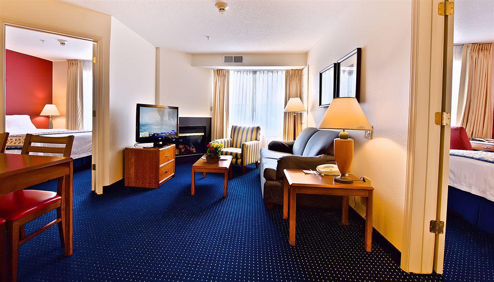 Residence Inn By Marriott Wilmington Landfall Zewnętrze zdjęcie